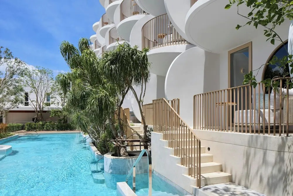 هتل ورانده اکسترا پالاس